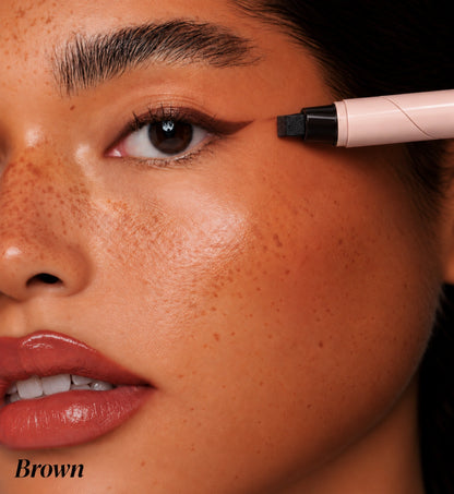 LINÉA™ | Rotating Eyeliner Stamp